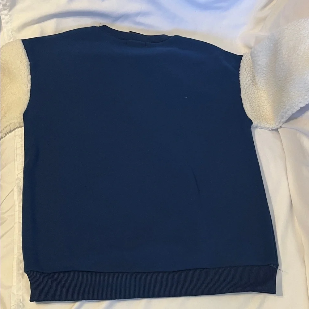Xtraordinary Navy and Cream Crew Neck Sweater